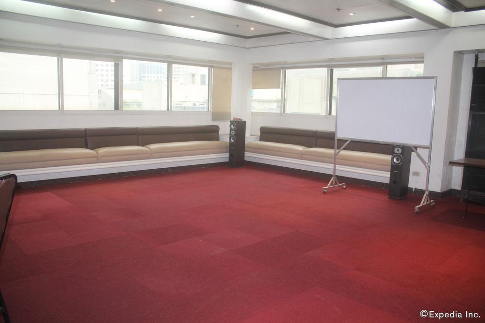 The Charter House Makati City Exterior foto