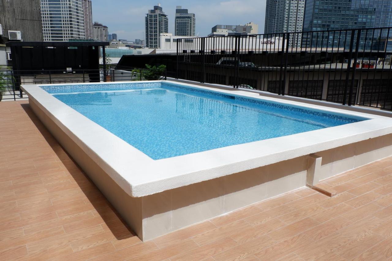 The Charter House Makati City Exterior foto